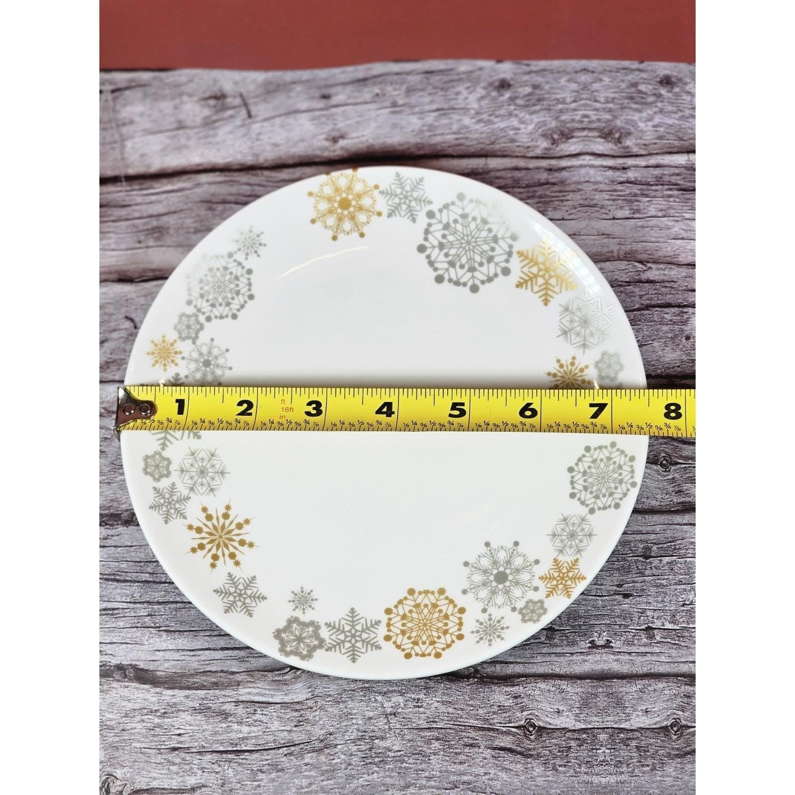 Vintage Snowflake Holiday Plate 7.5 Inch Gold Silver Winter Decor
