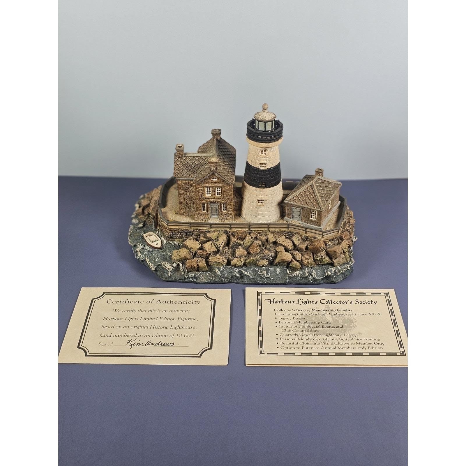 Harbour Lights Execution Rock Lighthouse 1998 w/ COA