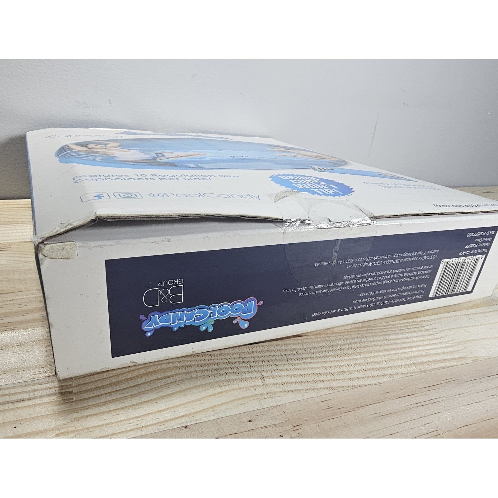 Pool Candy Inflatable Pool Party Pong Game New in Box