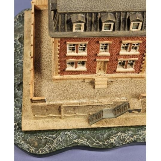 Danbury Mint New London Ledge Lighthouse Figurine Coastal Decor