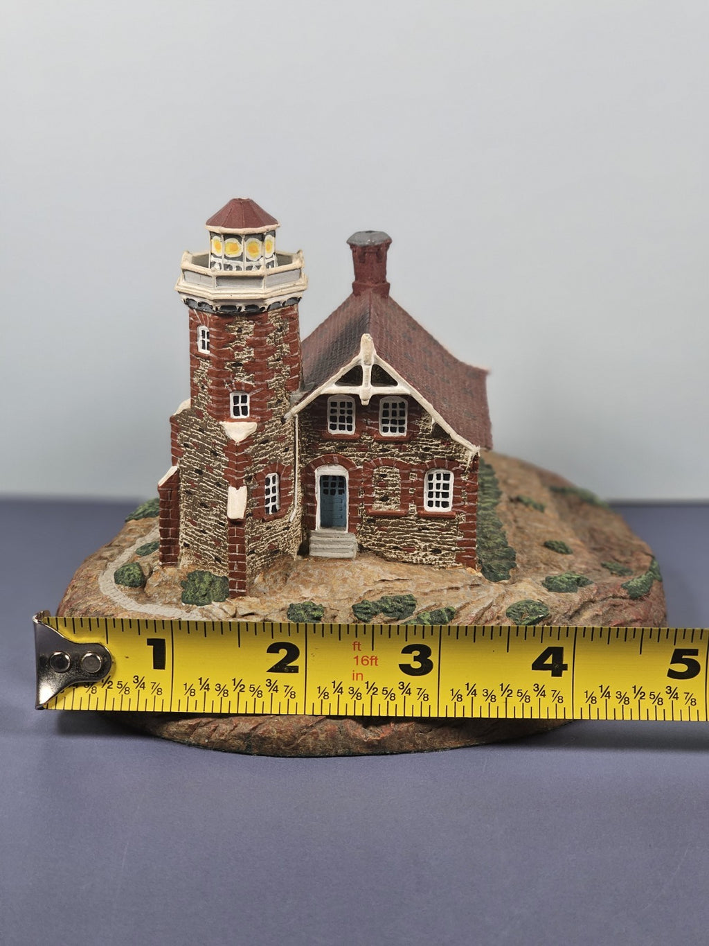 Passage Island Lighthouse Replica By Danbury Mint 1994 Historic American Lightho