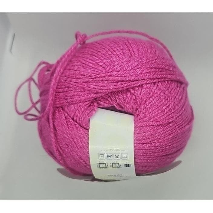 Universal Bamboo Pop Yarn Pink Cotton Blend 100g Skein