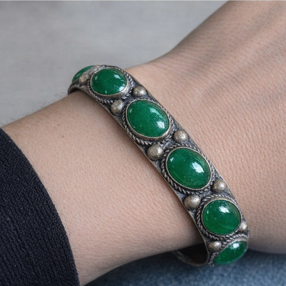Vintage Green Cabochon Cuff Bracelet Silver Tone Boho Statement