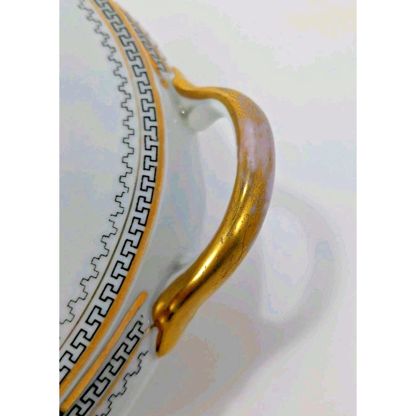 Noritake Covered Casserole Dish Gold Rim Serving Bowl Japan 8.25"