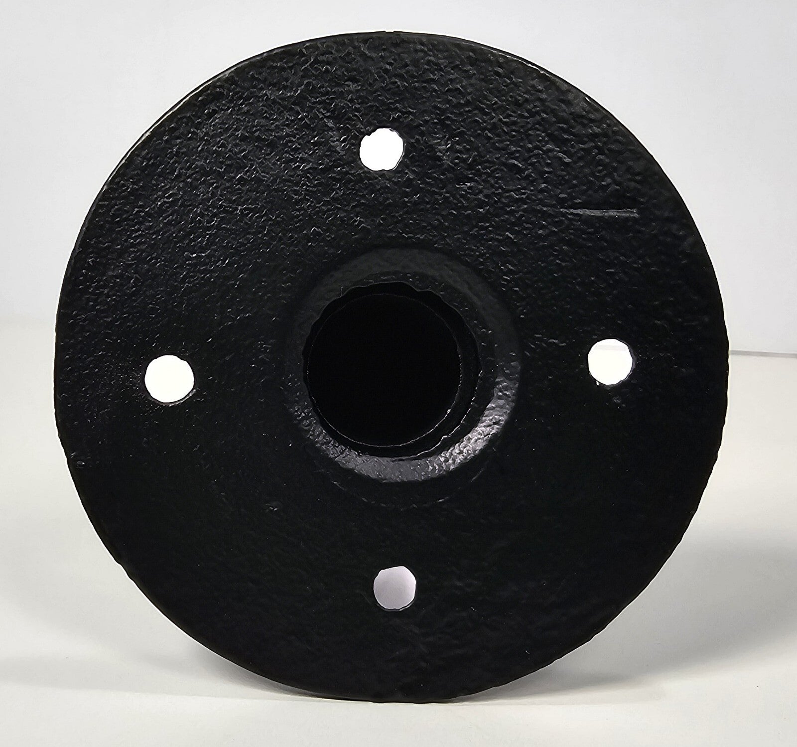 7" Black Industrial Pipe Shelf Bracket – Heavy-Duty Industrial Style