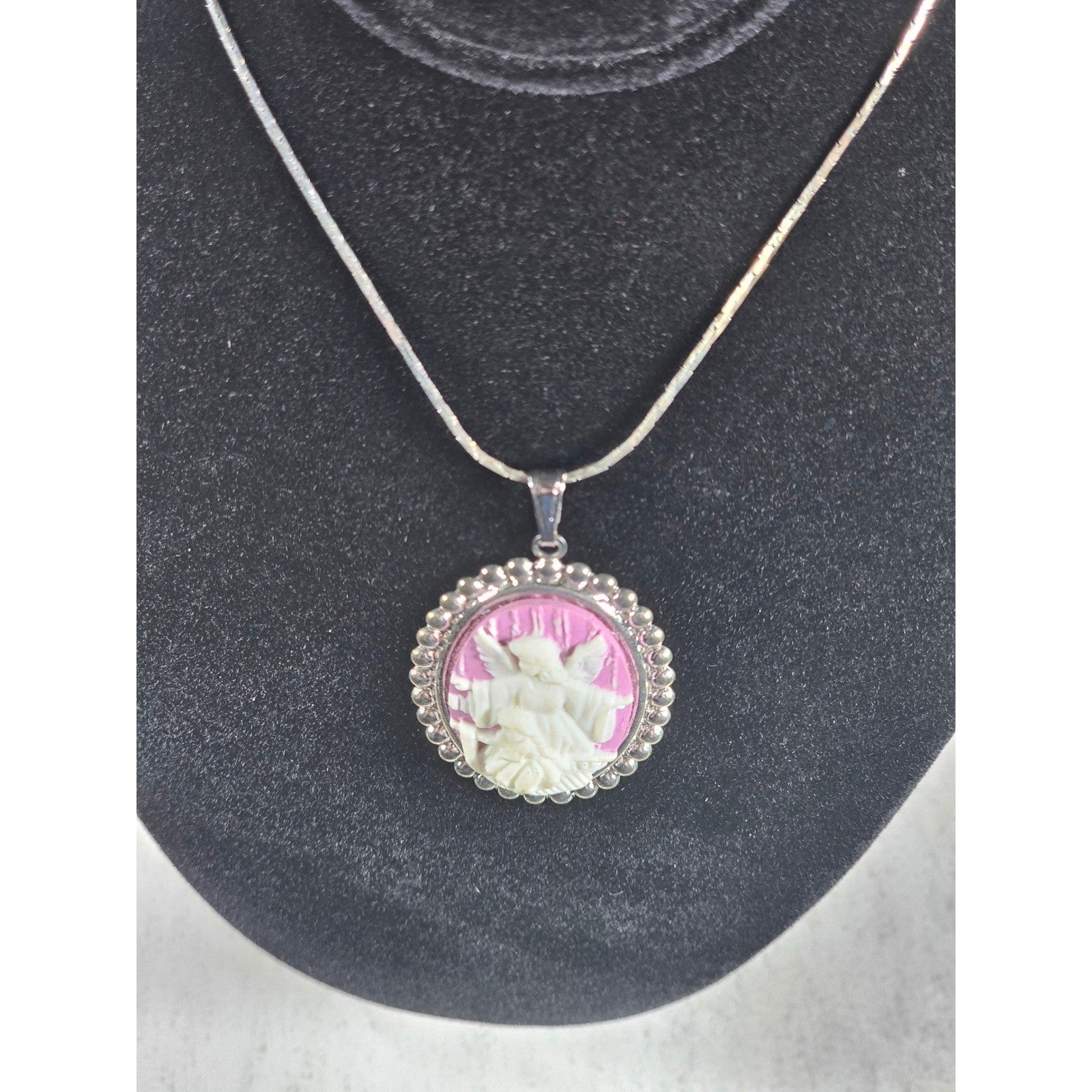 Vintage Angel Cameo Pendant Necklace Pink Relief Silver Tone Oval