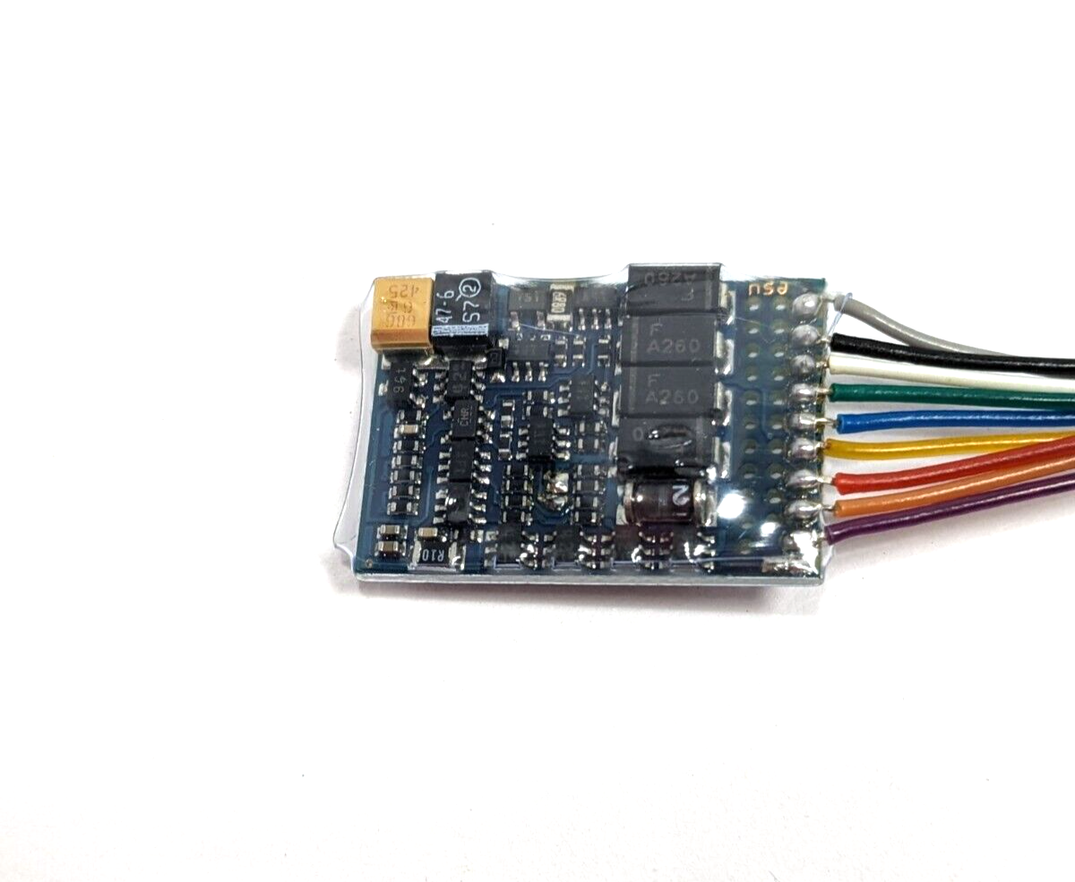 ESU HO 61600 LokPilot V3.0 M4, with 8-pin plug according to NEM 652