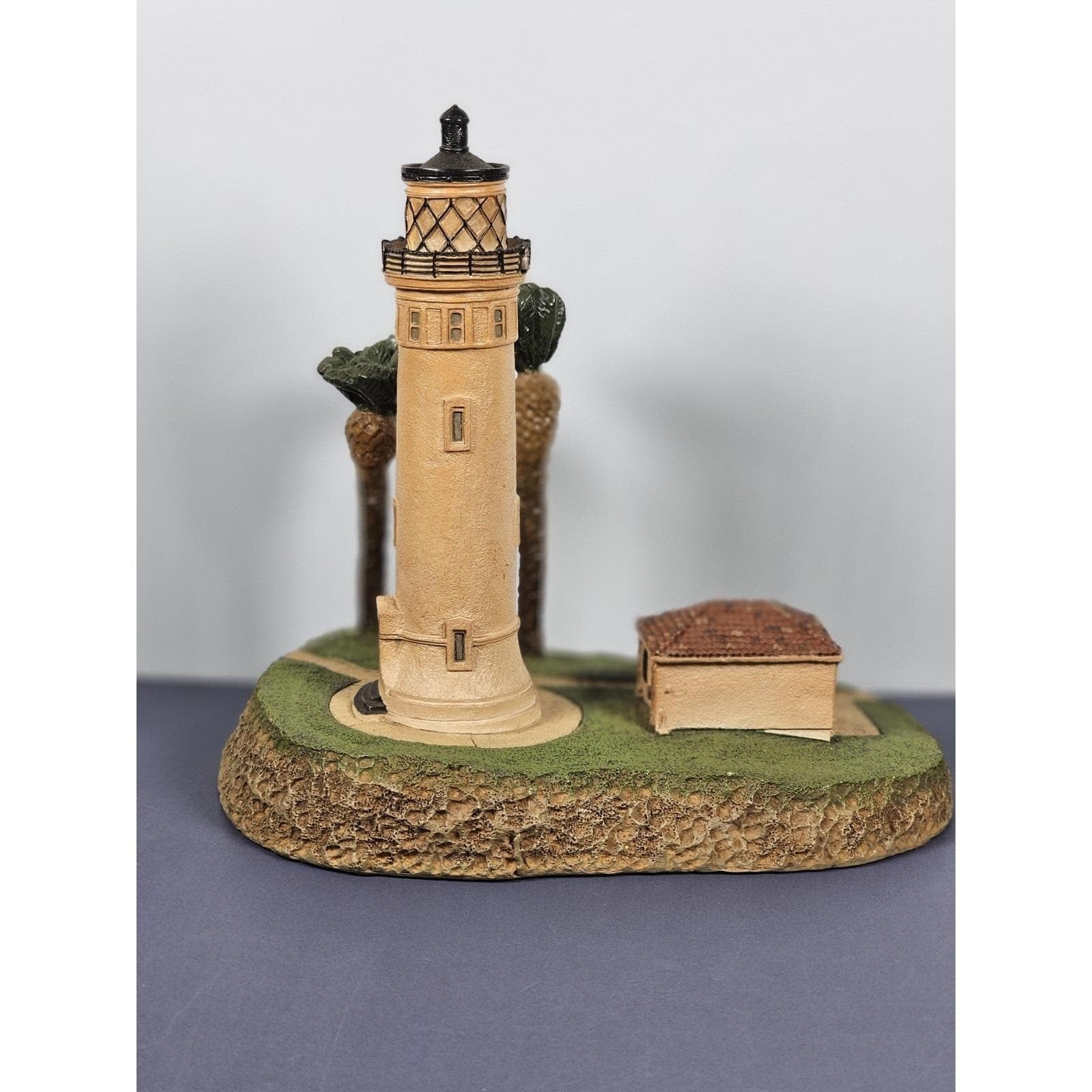 Danbury Mint Point Vicente Lighthouse 1993 COA Figurine