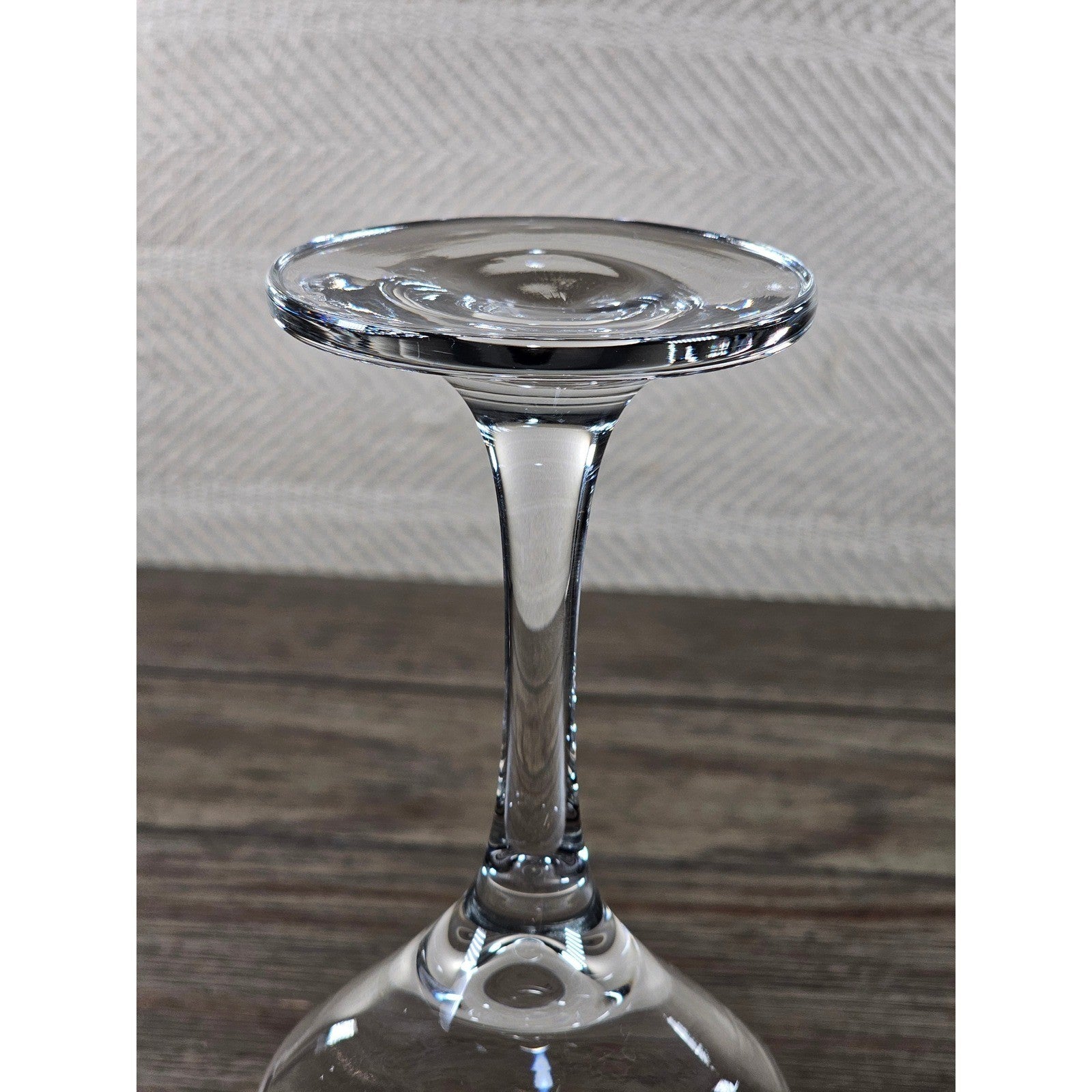Vintage Stemmed Wine Glass 8.5 Inch Tall Clear Classic Dining Glass