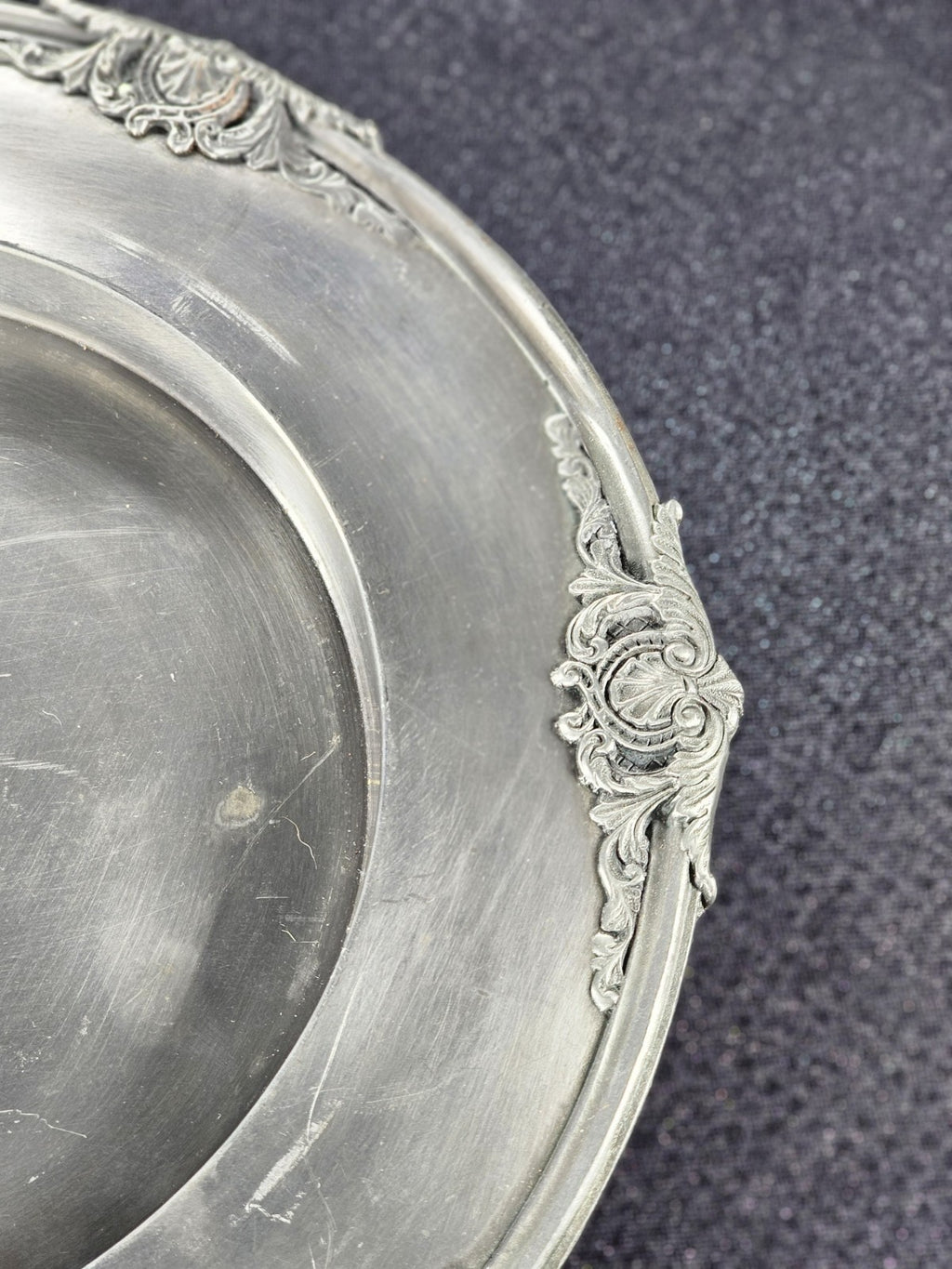 Vintage Finstain Les Potstainiers Hutois Collectible Pewter Plate 12" With Ornat