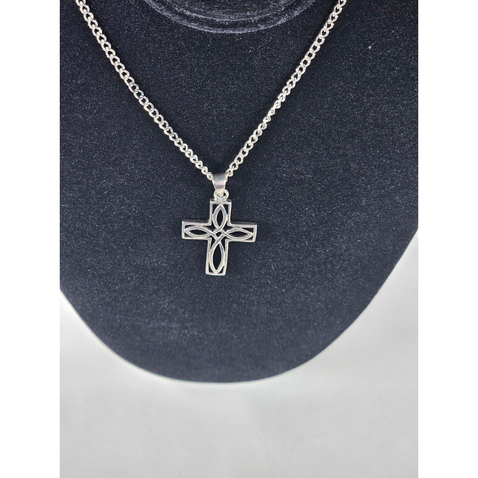 Vintage Silver Tone Celtic Cross Necklace Pendant