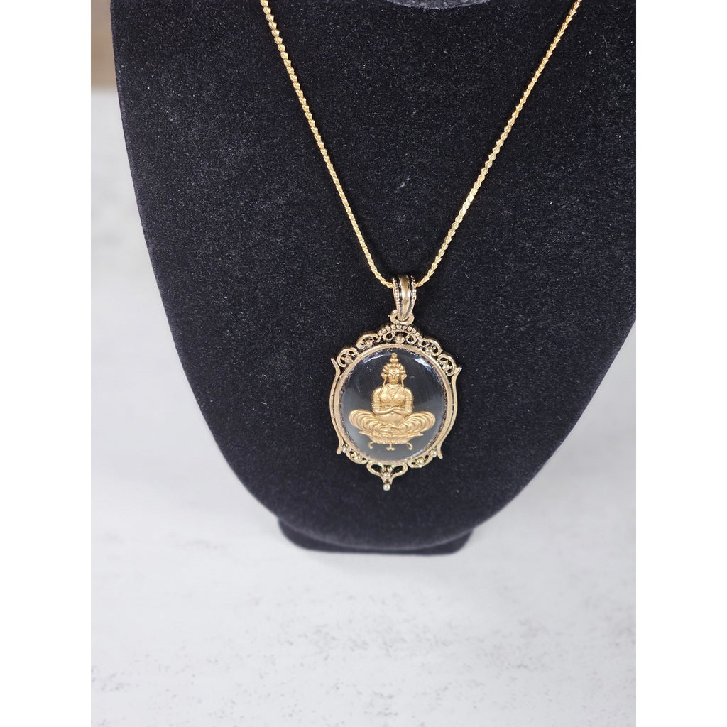 Vintage Gold Tone Buddha Cameo Pendant Necklace Black Oval Medallion