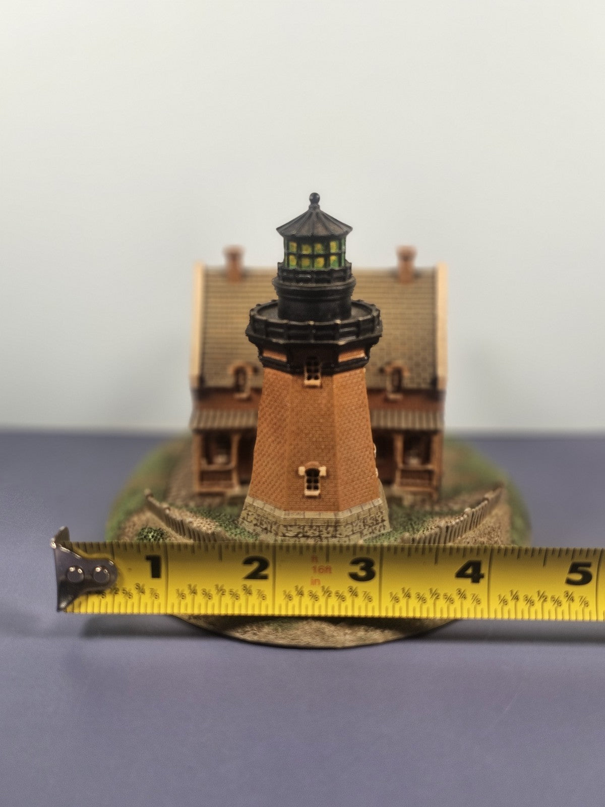 Block Island Southeast Lighthouse Historic American Lighthouses The Danbury Mint