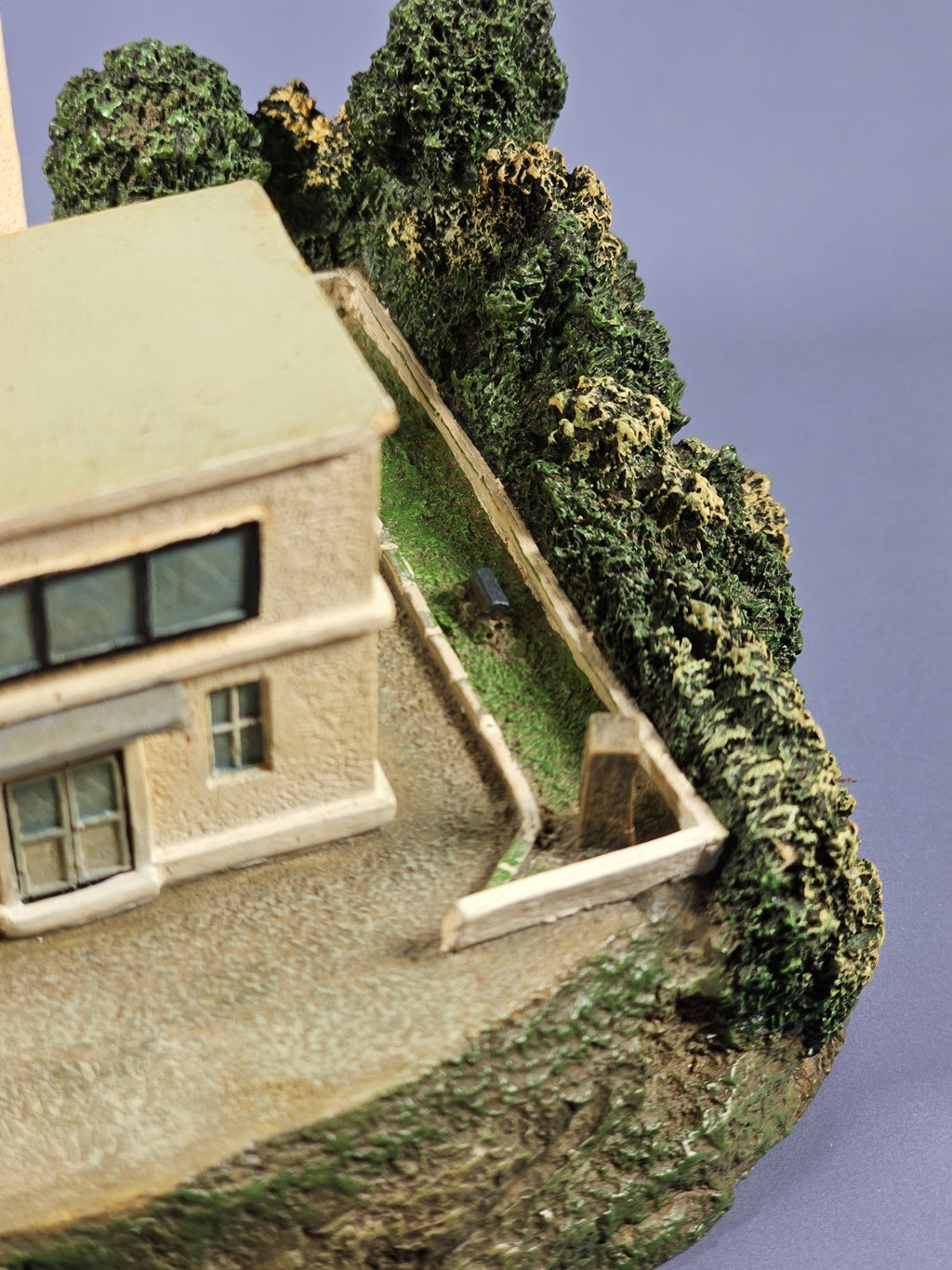 Danbury Mint Kan Non Zaki Lighthouse Sculpture Japan Collection W/ COA