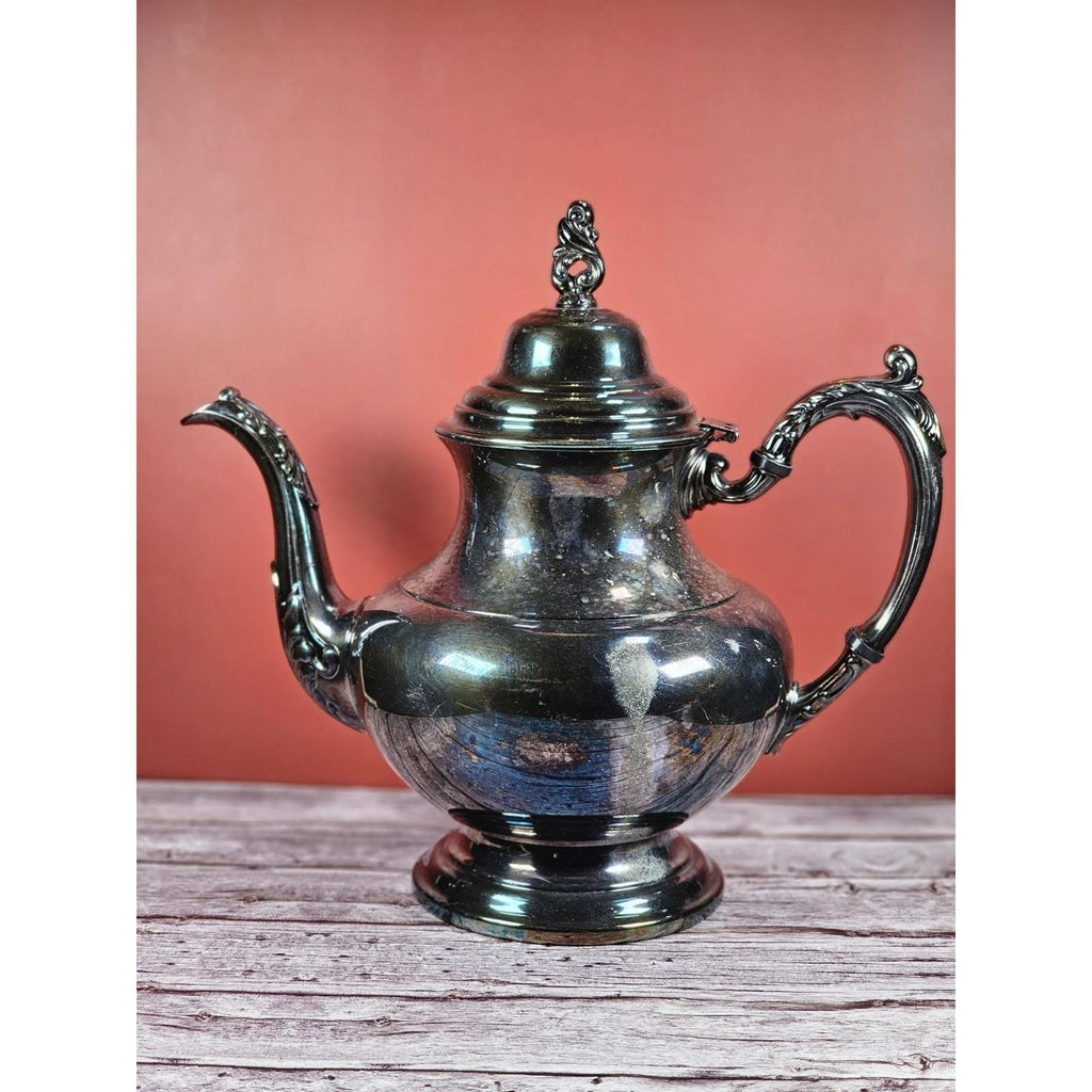 Vintage Oneida Silver Plated Teapot Ornate Handle Hinged Lid 9 Inch