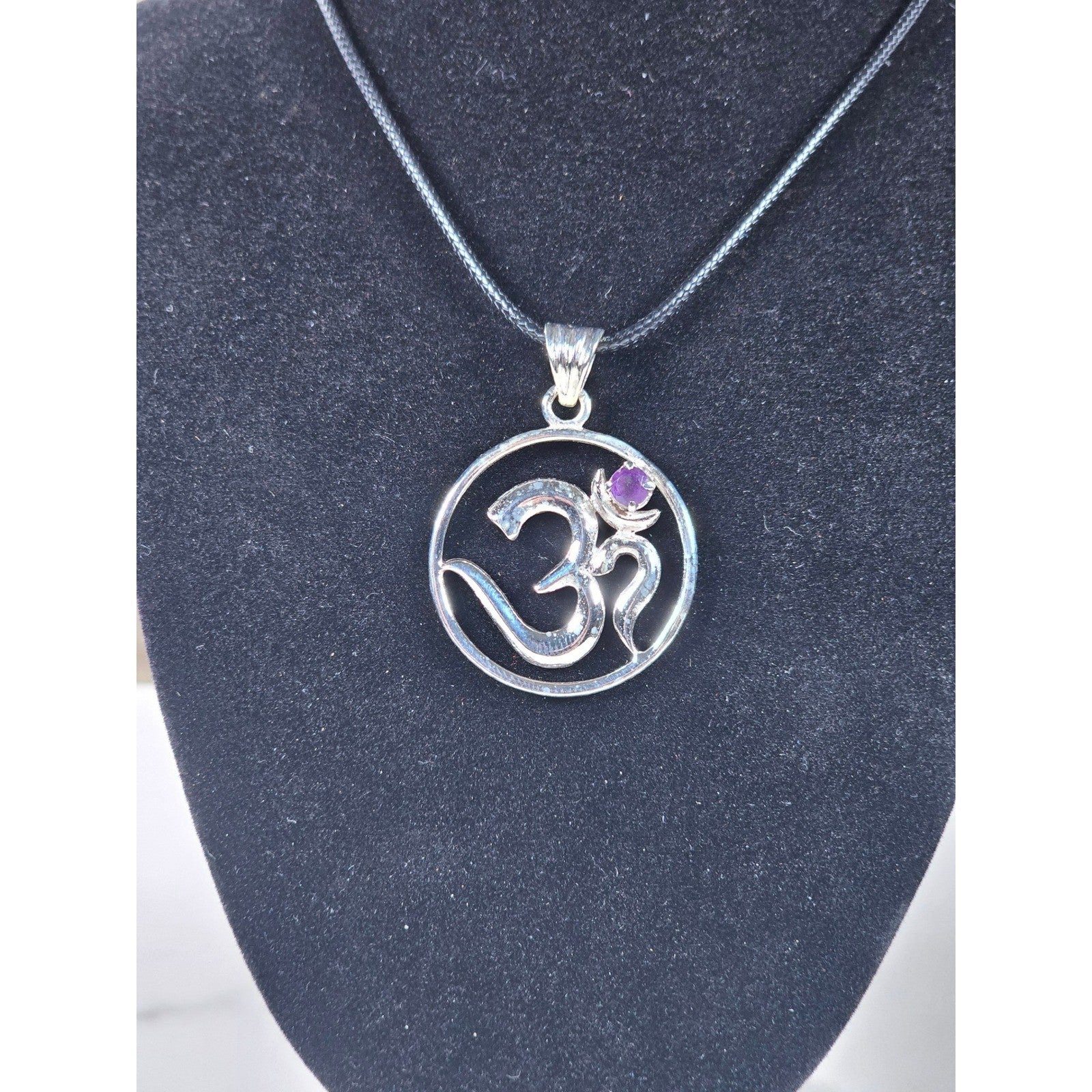 Vintage Sterling Silver Om Pendant with Purple Stone Necklace
