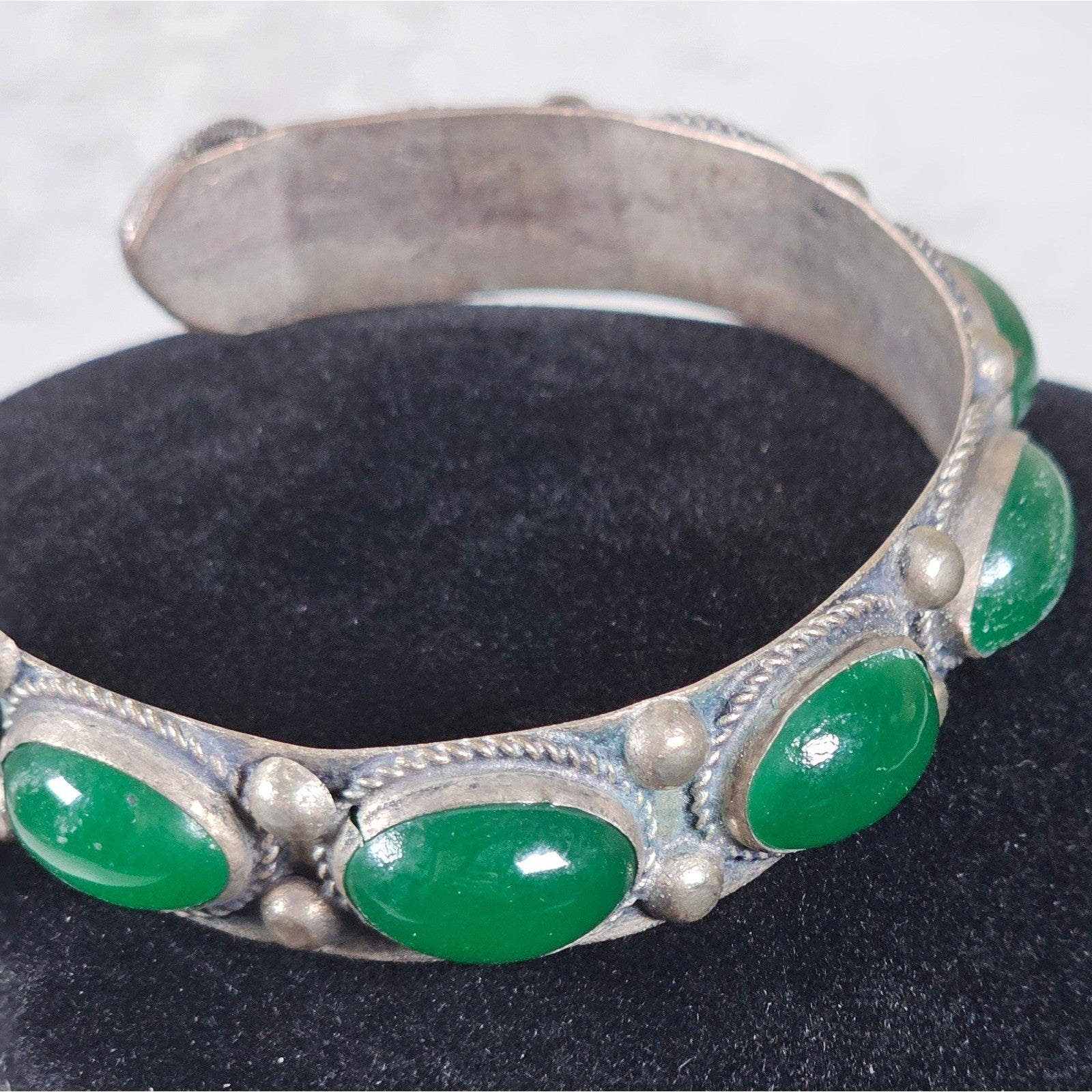 Vintage Green Cabochon Cuff Bracelet Silver Tone Boho Statement