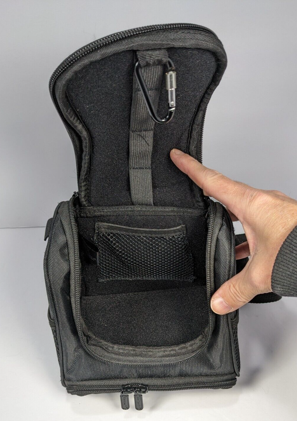 Nintendo DS Gameboy Small Backpack Carrying Case Black Zippered Game Bag