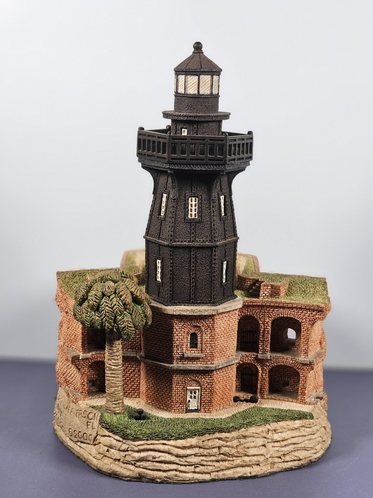 Harbour Lights Lighthouse Fort Jefferson FL #247 Vintage 2000 Collectible