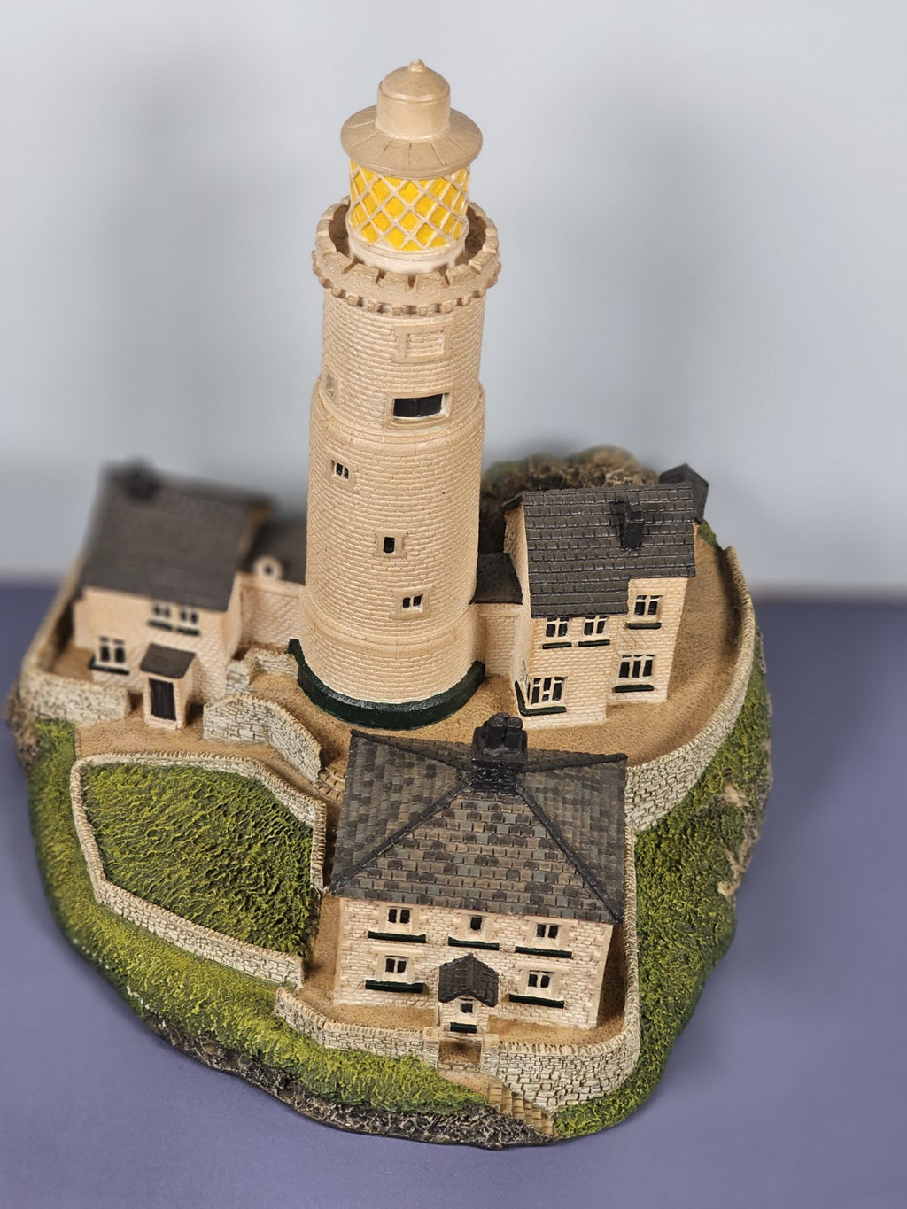 Start Point Point Lighthouse The Danbury Mint - Dartmouth, England Figure 1993