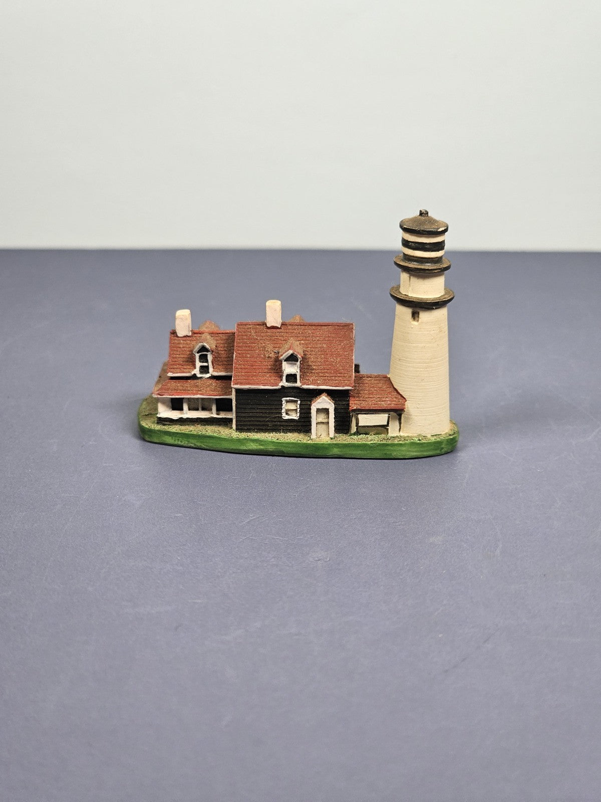 Lenox Miniature Lighthouse Thimble Figurine Highland Lighthouse MT