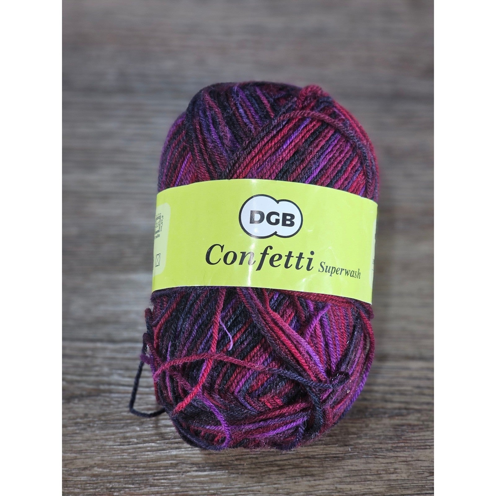 Vintage Superwash Wool Nylon Yarn 50g 210m Variegated Purple Red