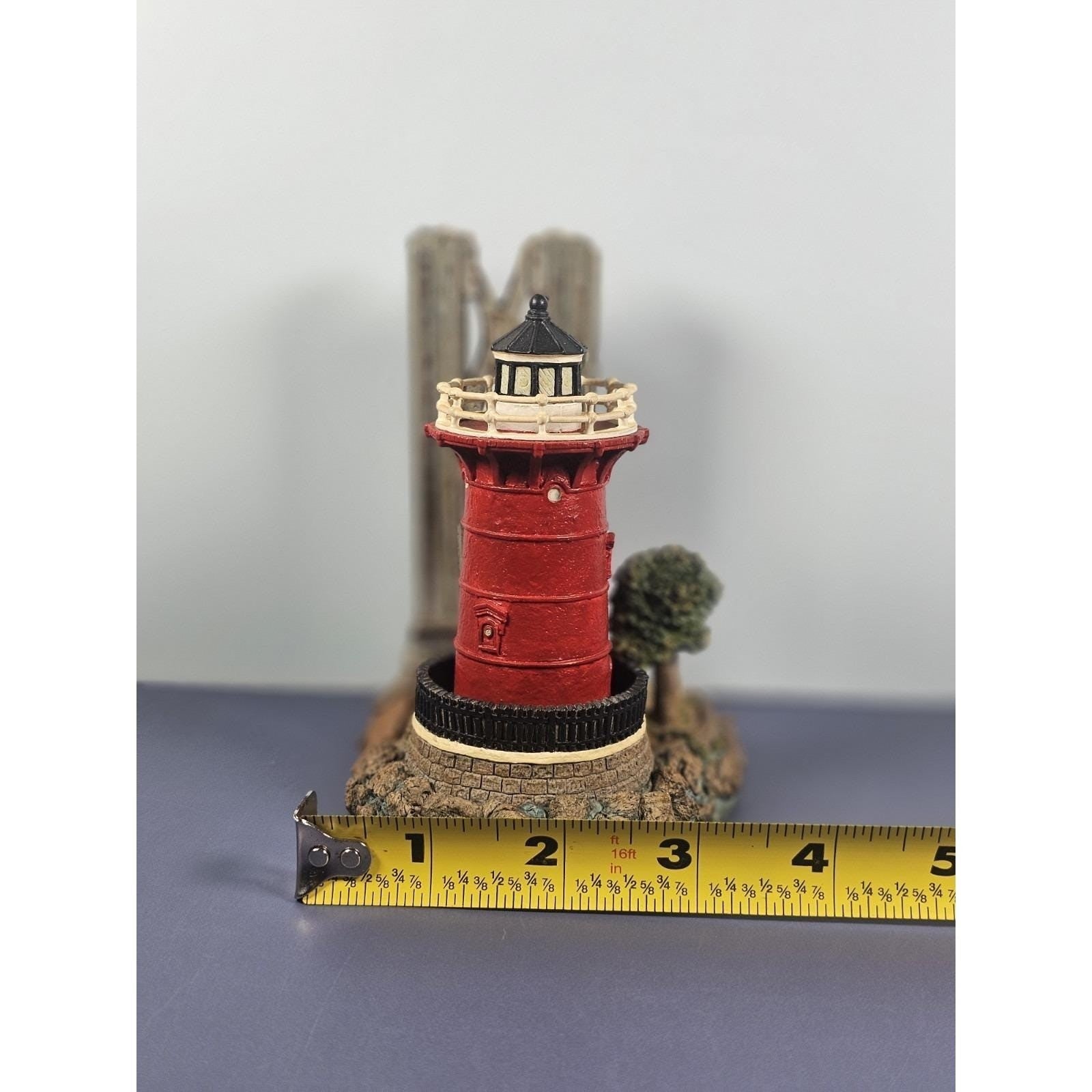 Harbour Lights Jeffreys Hook Lighthouse 1997 w/ COA