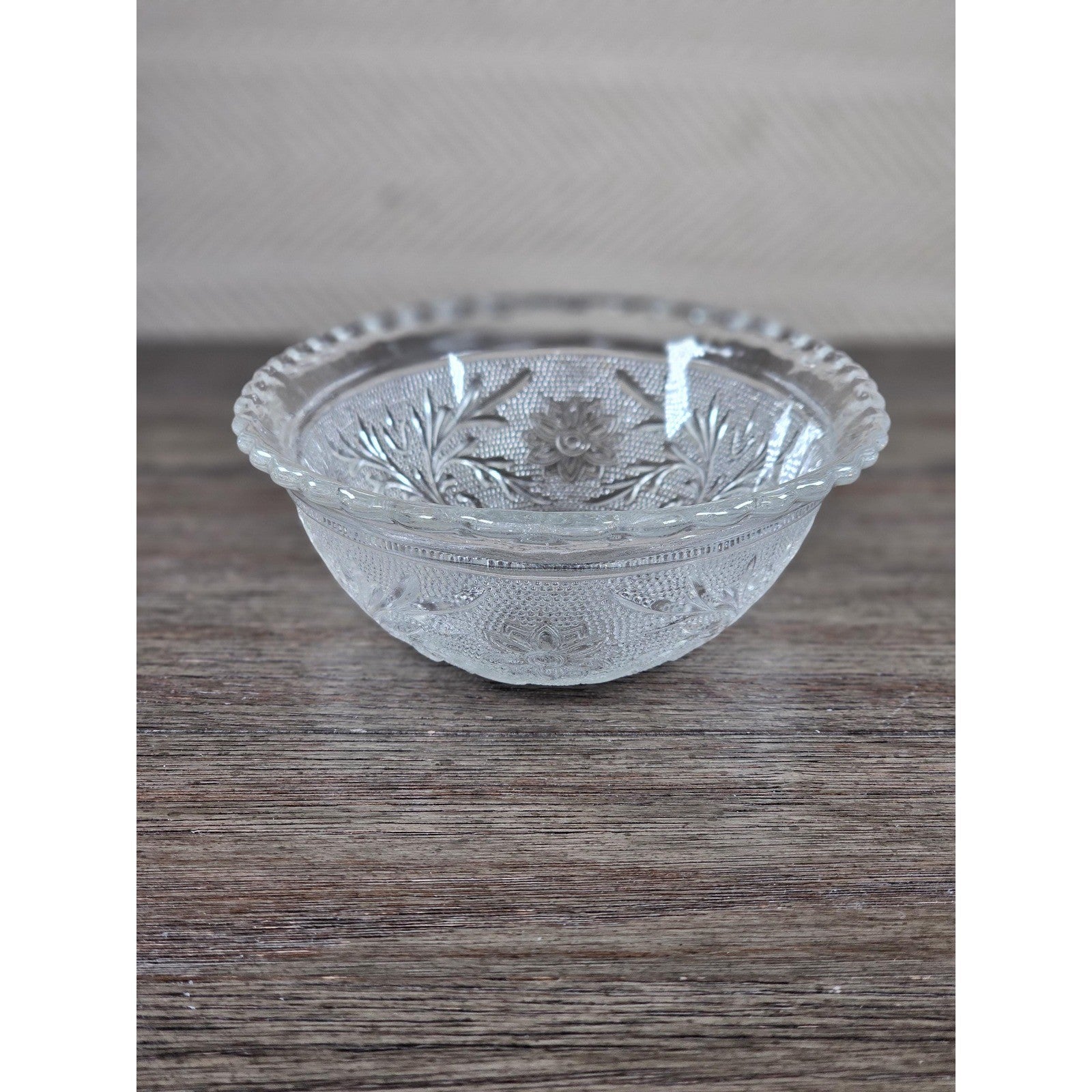 Anchor Hocking Sandwich Glass Oval Serving Bowl Scalloped Edge