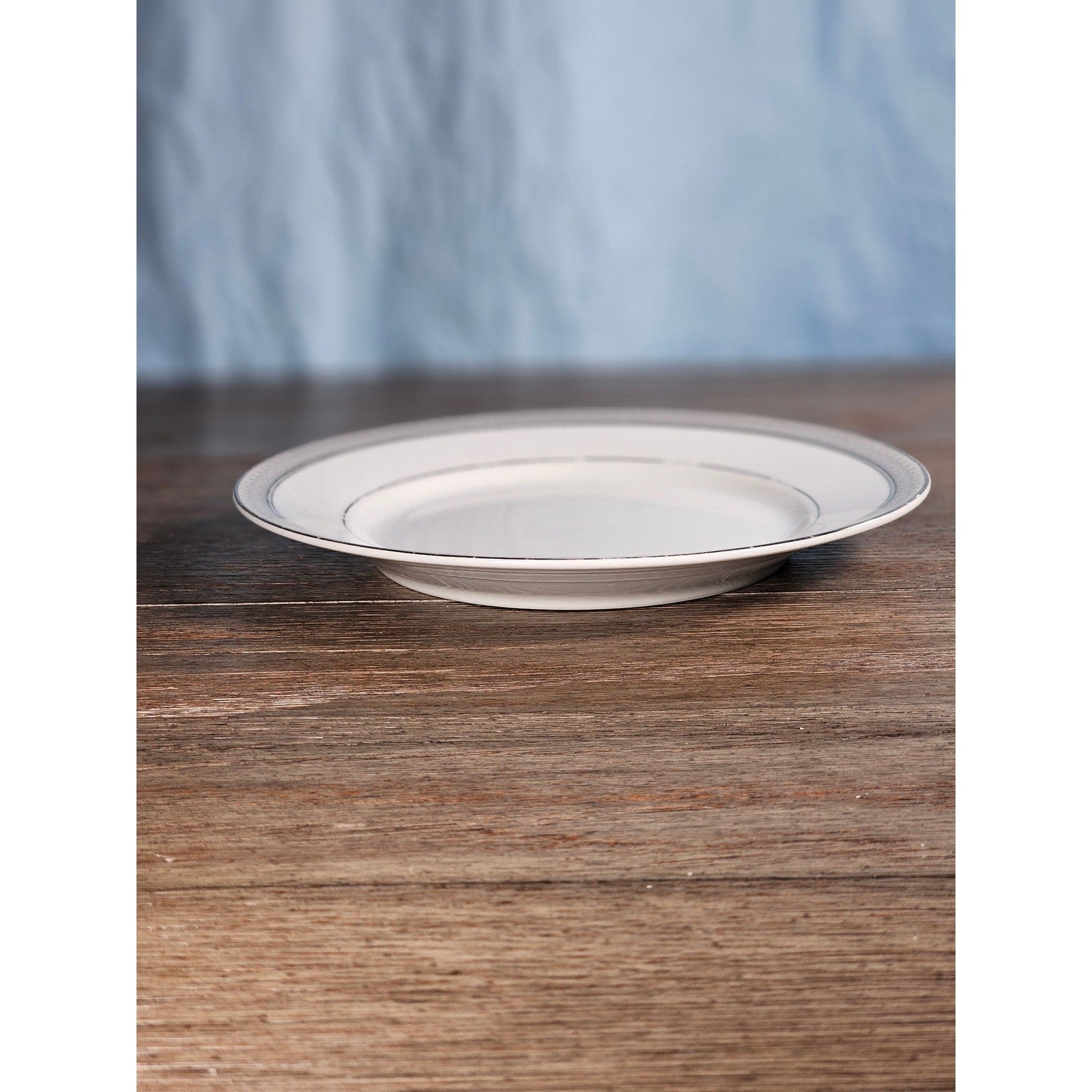 Vintage Mikasa Platinum Crown L3428 Dinner Plate 8 Inch Fine China