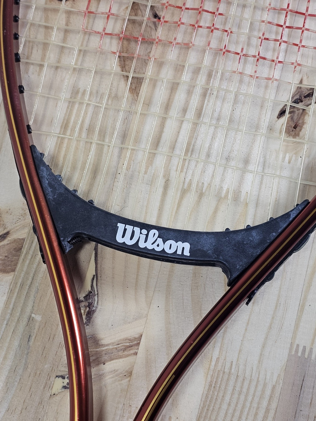 Red Wilson Ace 4 1/2 L4 racquet Midsize W/ Brown grip w/ Case