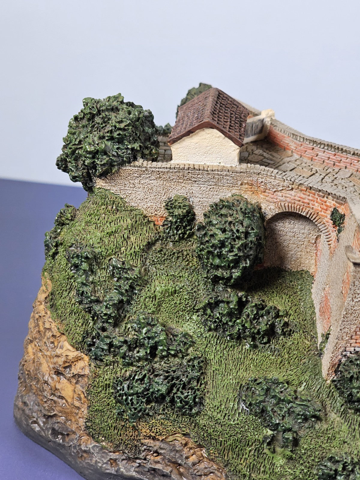 Danbury Mint Portoferráio Lighthouse Sculpture 5.5" Tall From Historic Internati