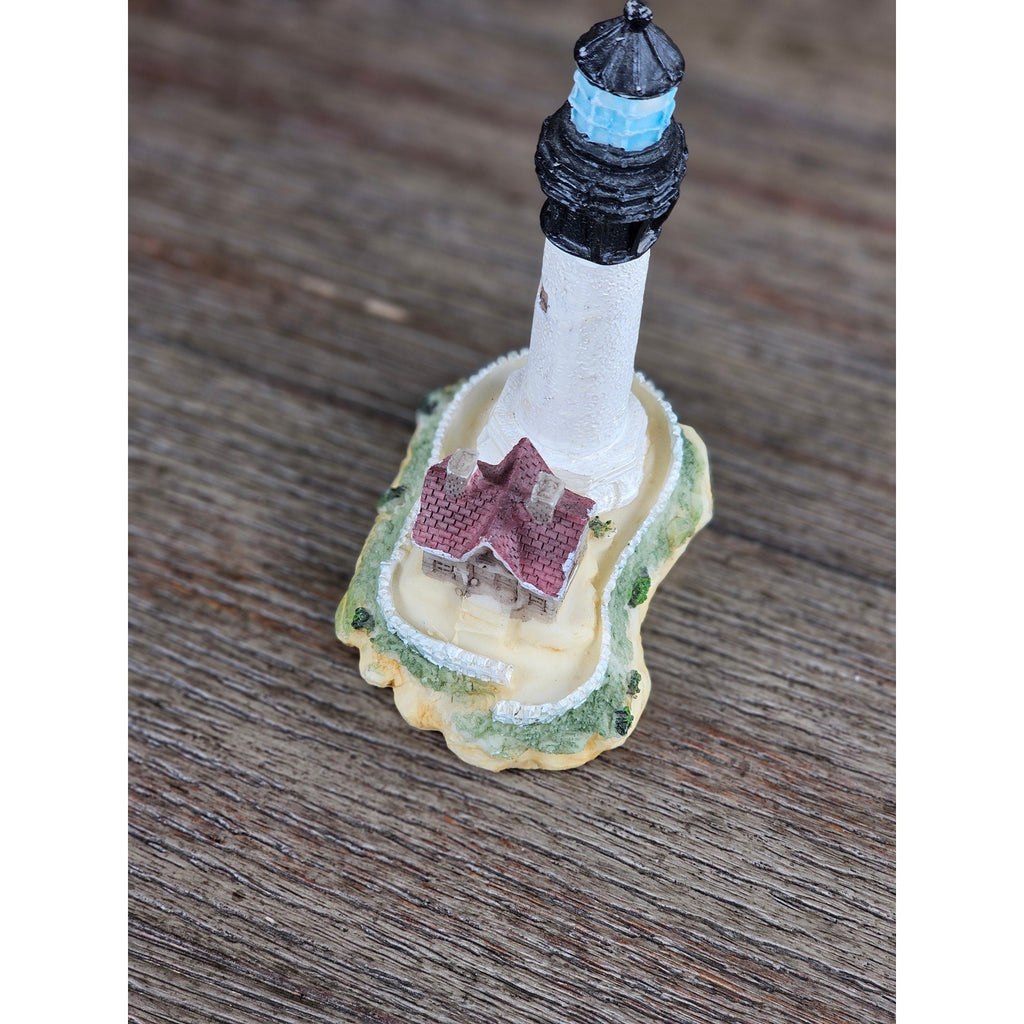 Resin Lighthouse Figurine Coastal Decor Mini Lighthouse Nautical Accent