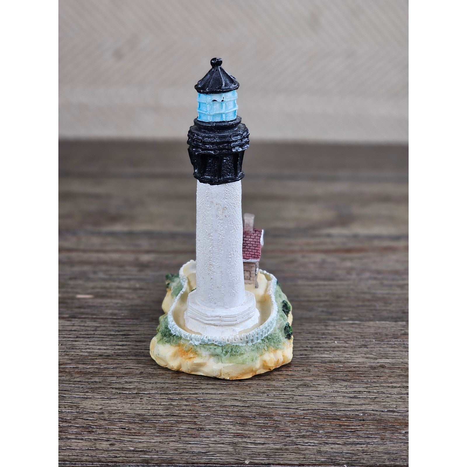 Resin Lighthouse Figurine Coastal Decor Mini Lighthouse Nautical Accent