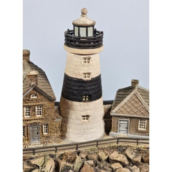 Harbour Lights Execution Rock Lighthouse 1998 w/ COA