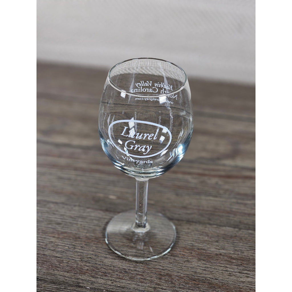 Laurel Gray Vineyards Wine Glass 7" Etched Stemware