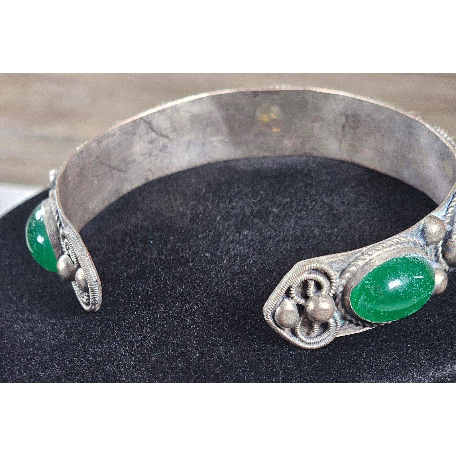Vintage Green Cabochon Cuff Bracelet Silver Tone Statement