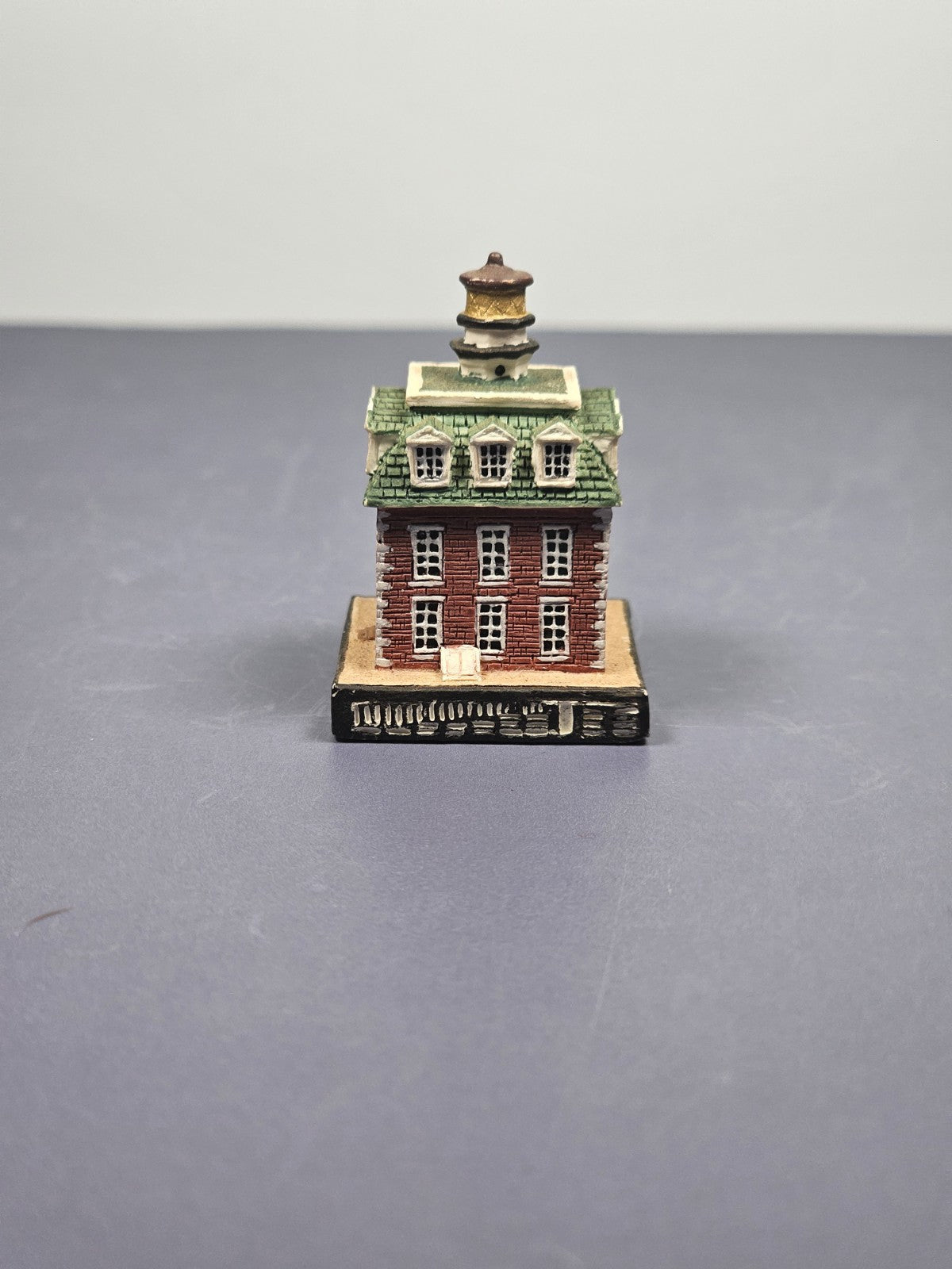 Lenox Miniature Lighthouse Thimble Figurine New London Ledge Lighthouse CT
