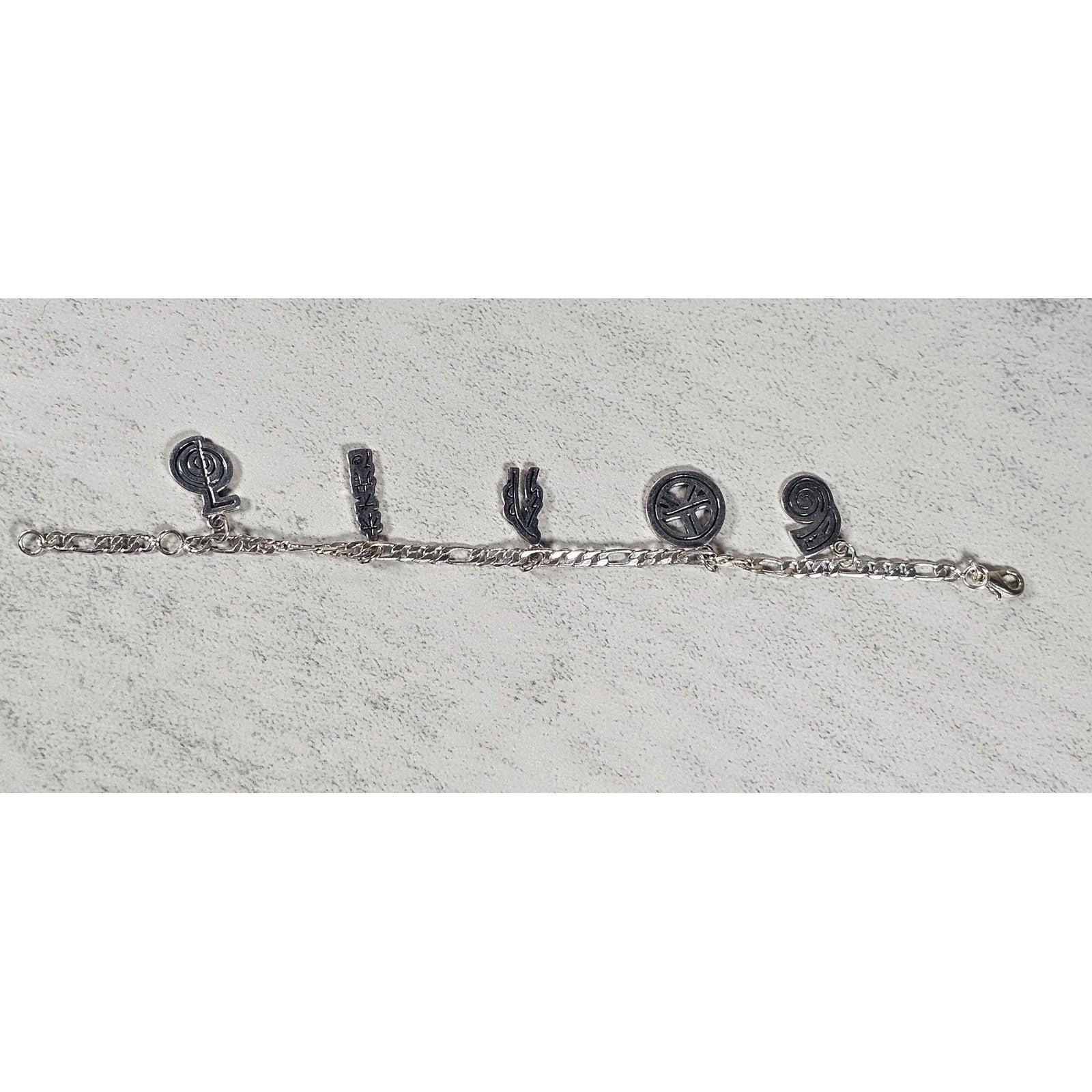 Vintage Southwestern Charm Bracelet Silver Tone Figaro Chain