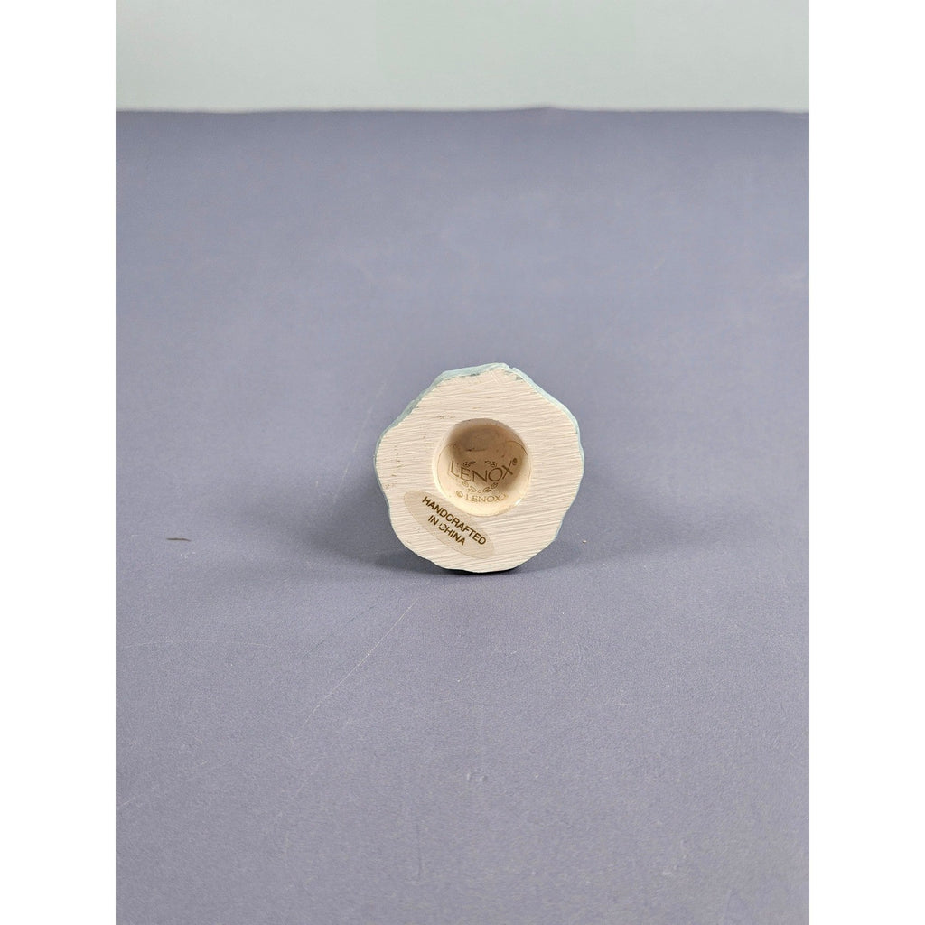 Vintage Minots Lighthouse Thimble Miniature Lighthouse Collectible