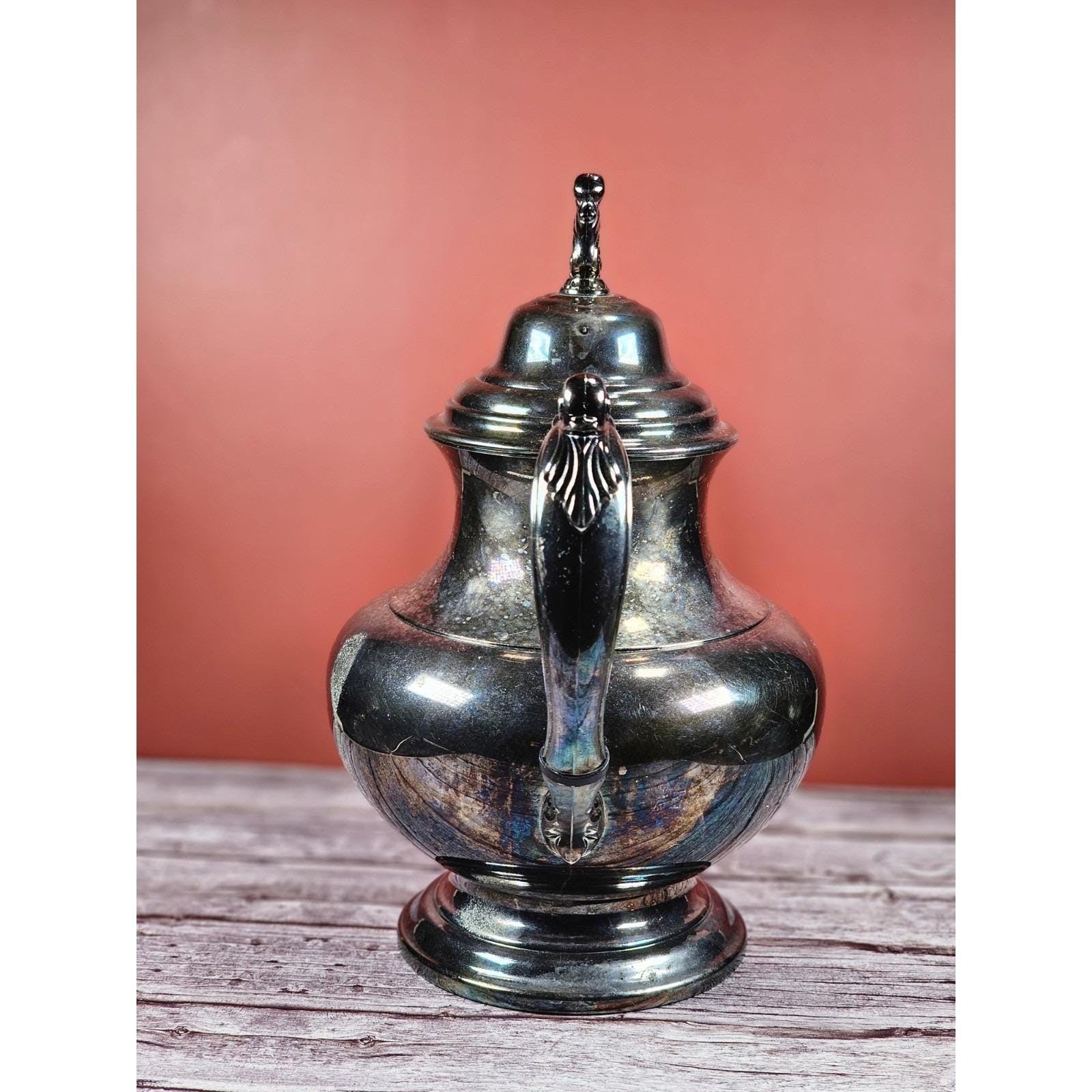 Vintage Oneida Silver Plated Teapot Ornate Handle Hinged Lid 9 Inch