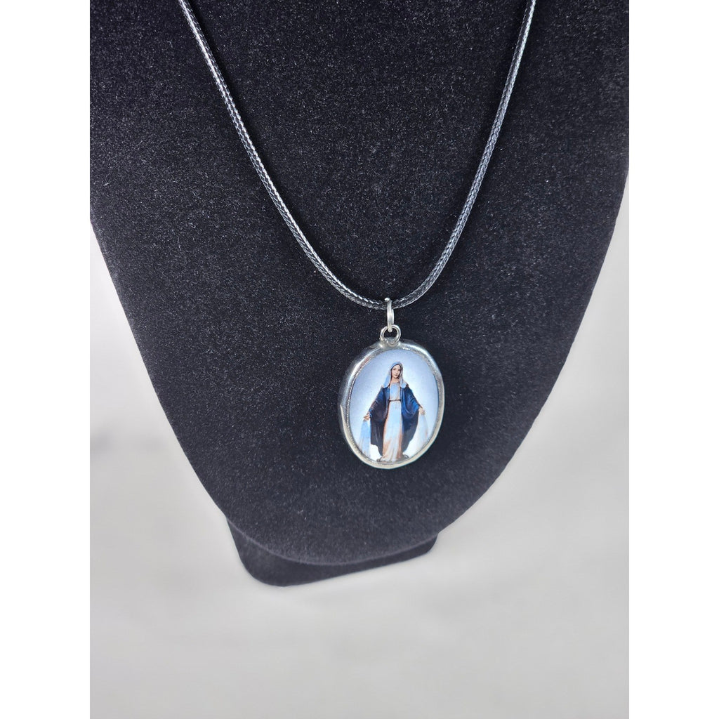 Vintage Madonna Pendant Necklace Oval Religious Medallion