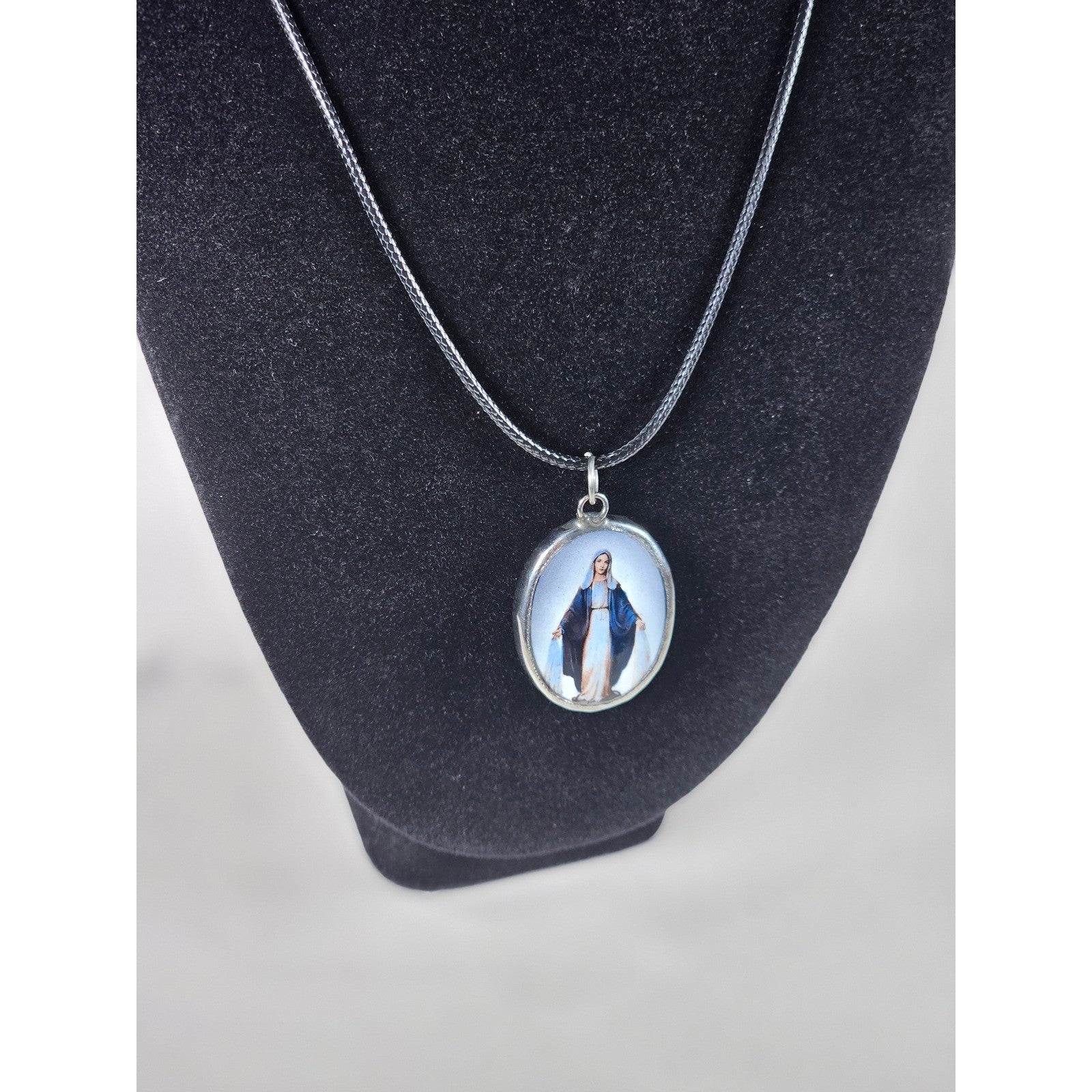 Vintage Madonna Pendant Necklace Oval Religious Medallion