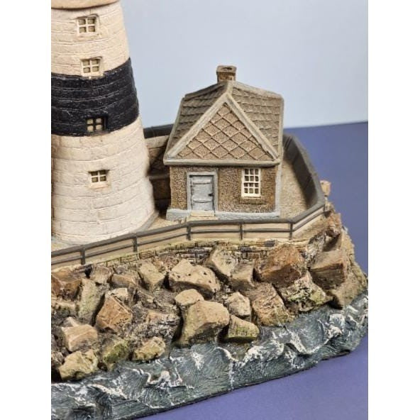 Harbour Lights Execution Rock Lighthouse 1998 w/ COA