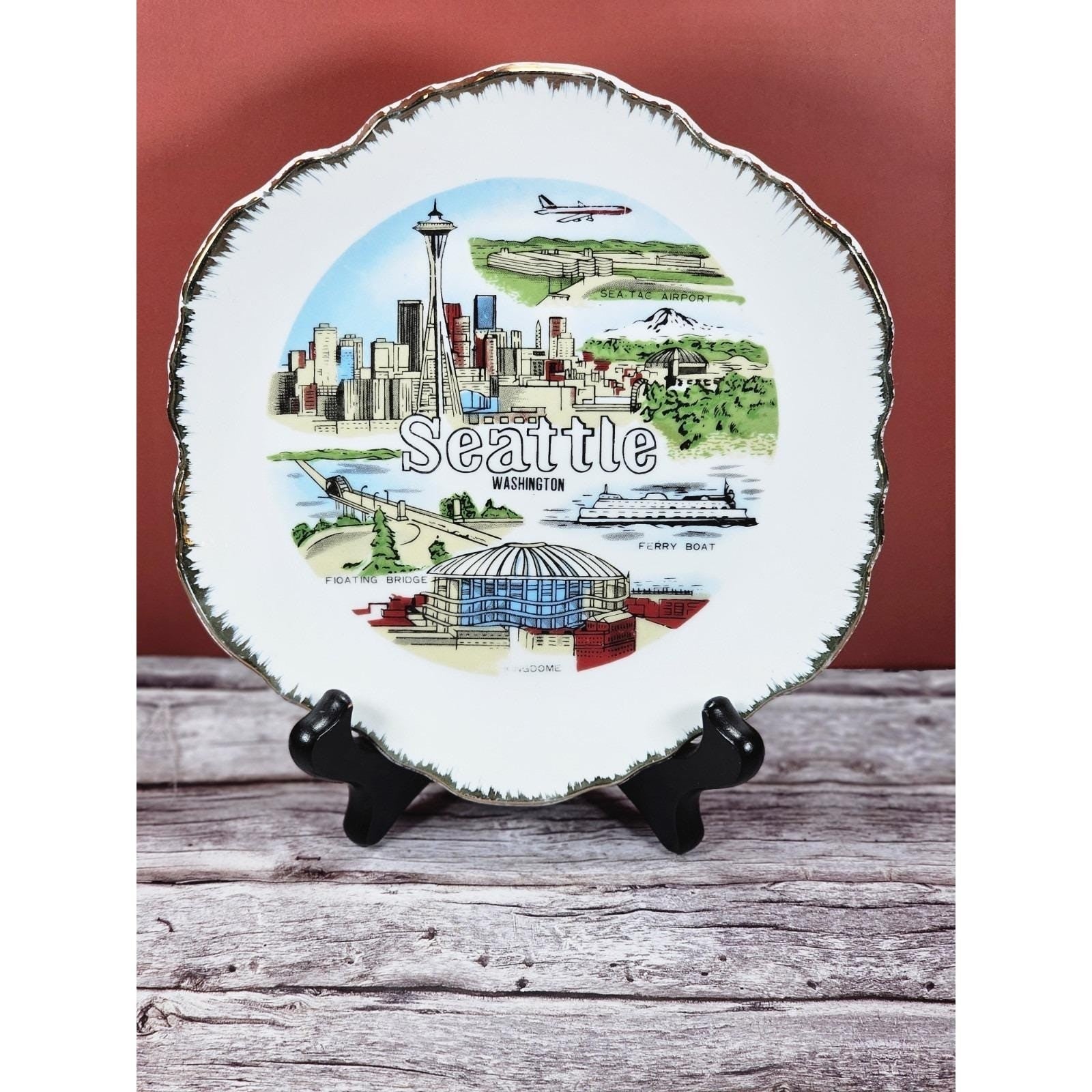 Vintage Seattle Souvenir Plate Space Needle Kingdome Gold Trim 7 Inch