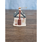 Vintage Dickens Village Queen's Inn Ceramic House Ornament Reader's Digest 1992