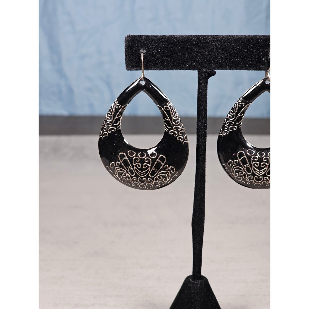 Vintage Black Teardrop Dangle Earrings with Etched Scroll Design