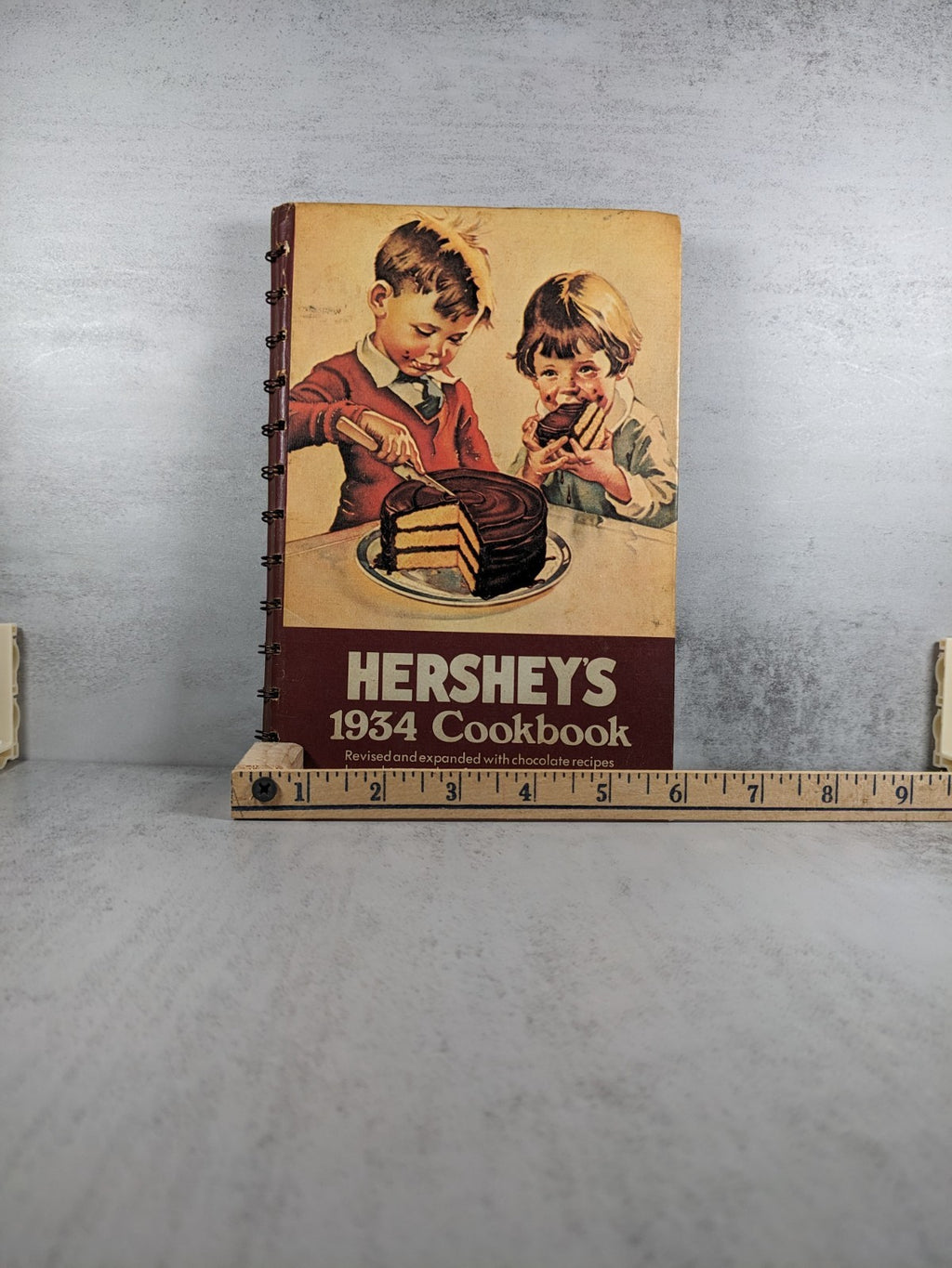 Hershey’s 1934 Cookbook Chocolate Recipes Baking Desserts Hardcover Book (1971)