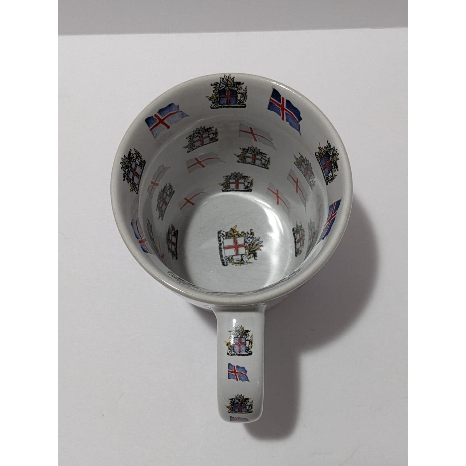 Iceland Porcelain Mug Flags Crests Gold Lettering Souvenir Cup