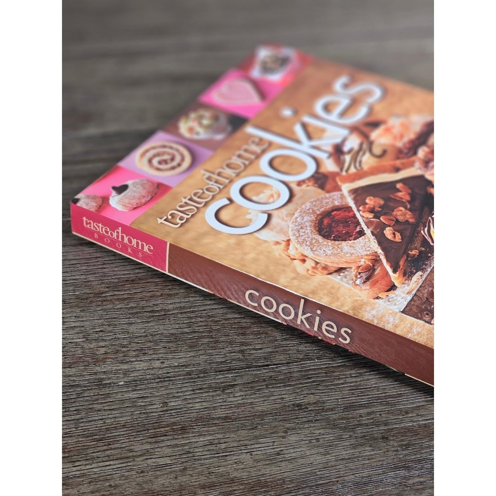Taste of Home Cookies Cookbook 623 Recipes Baking Dessert Book