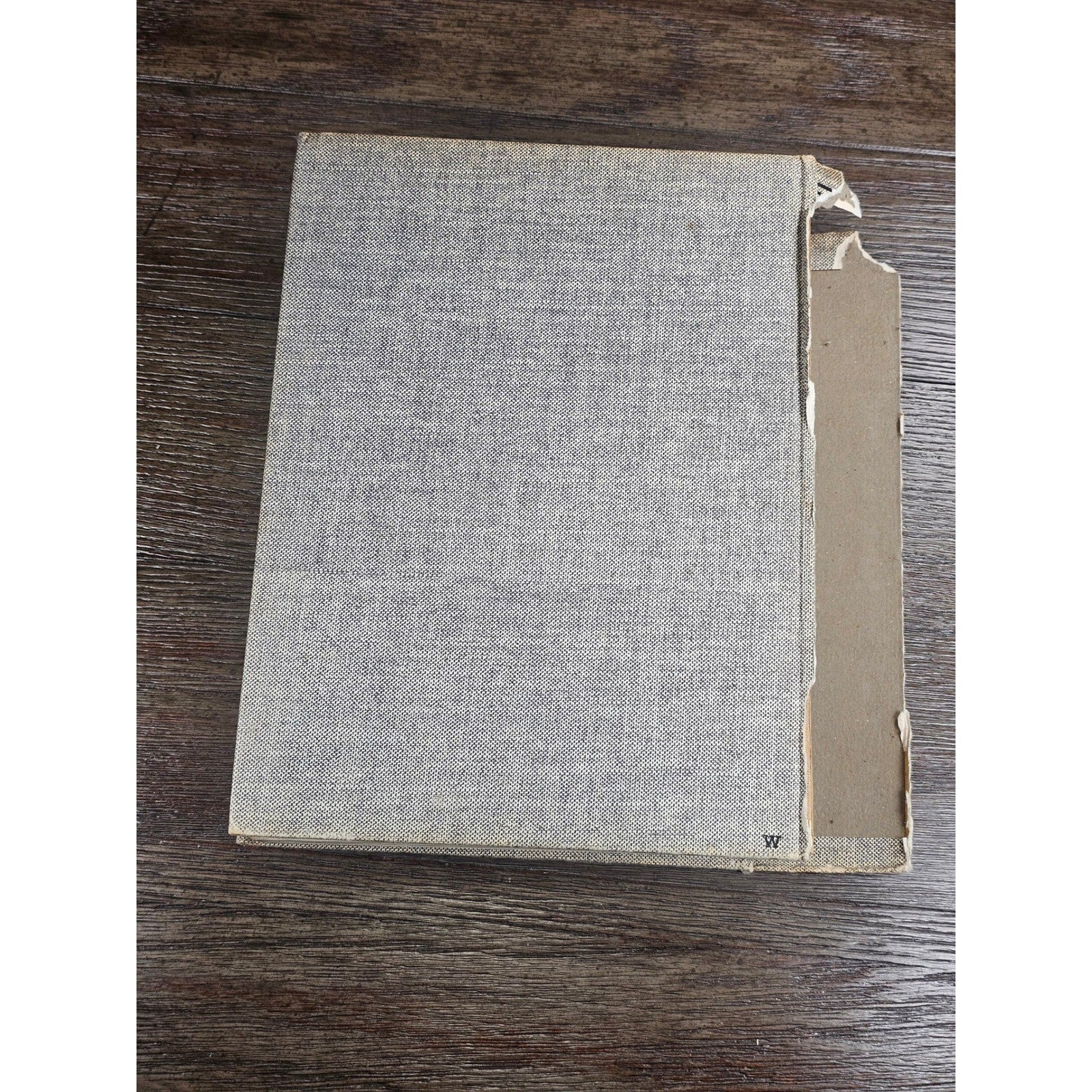 The Complete Encyclopedia of Antiques 1962 First Edition Hardcover